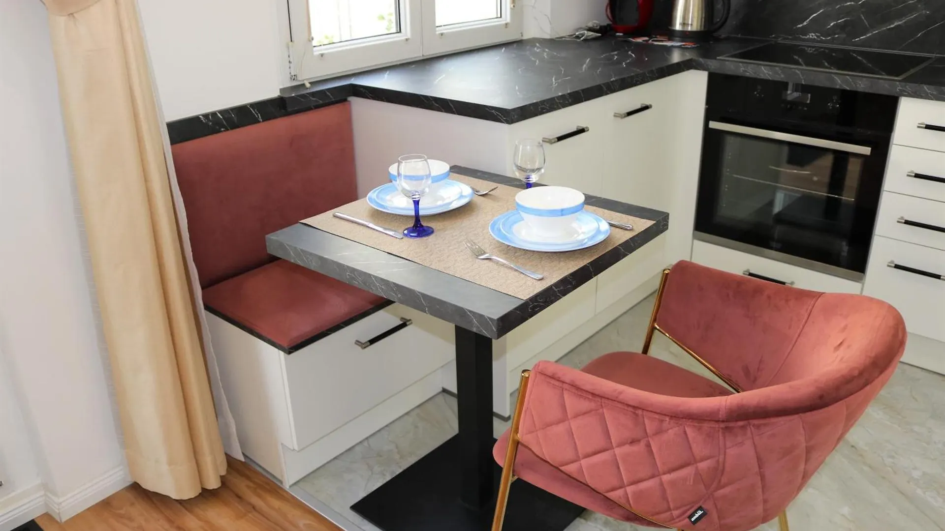 New City Terrace Apartment And Open Kitchen Vienna 0*,  Austria